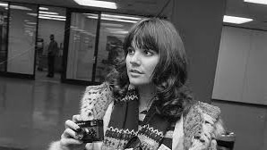 With one of the most memorably stunning voices that has ever hit the airwaves, Linda Ronstadt burst onto the 1960s folk rock music scene in her early ...